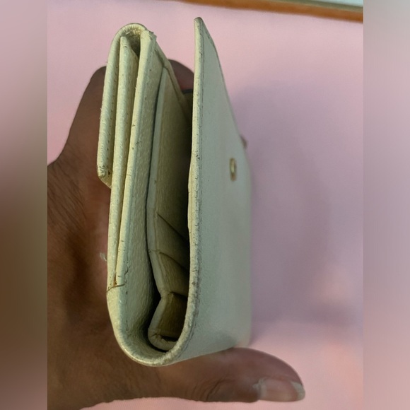 GUC Bvlagari Compact Wallet - Picture 9 of 9